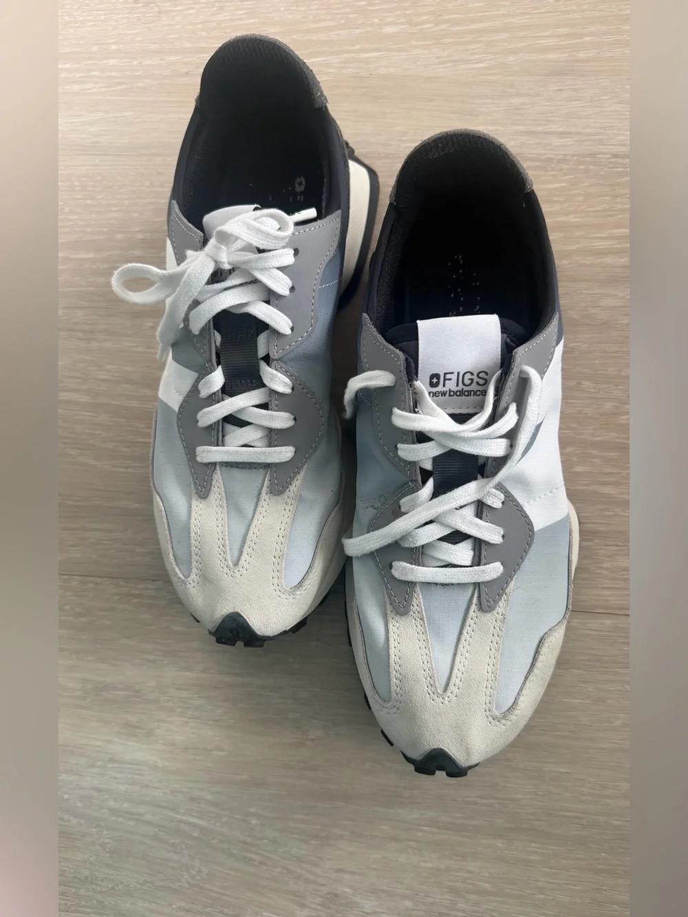 New Balance x Figs 327 ombré shoes - Picture 2 of 7